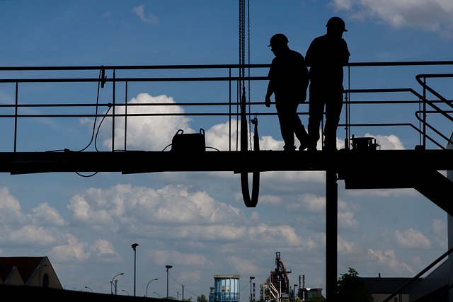 construction-worker-495373_640
